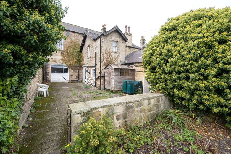 8 bedroom house, Main Street, Ripley HG3 - Available