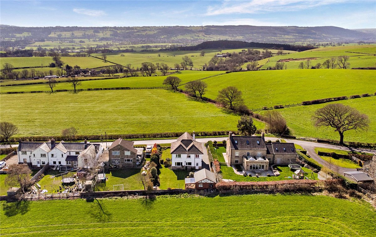 4 bedroom house, Merrybank Lane, Huby LS17 - Available