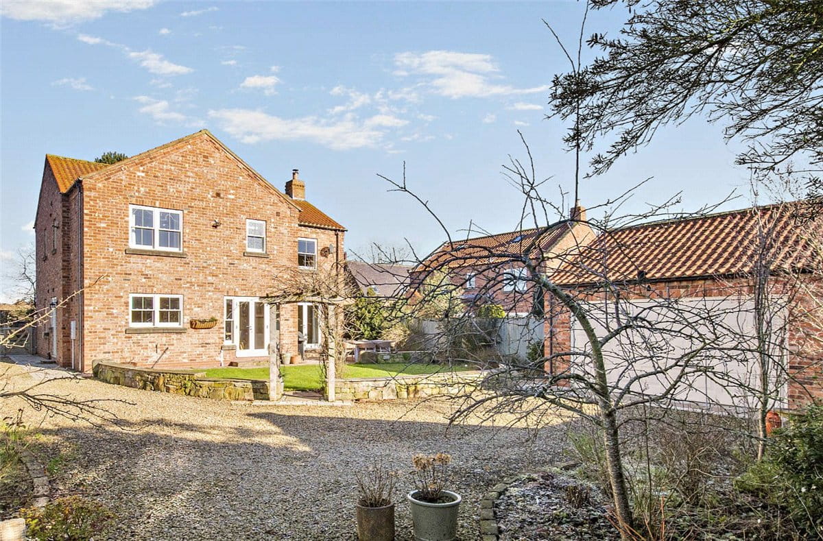 4 bedroom house, Manor Garth, Skelton-on-Ure HG4 - Available