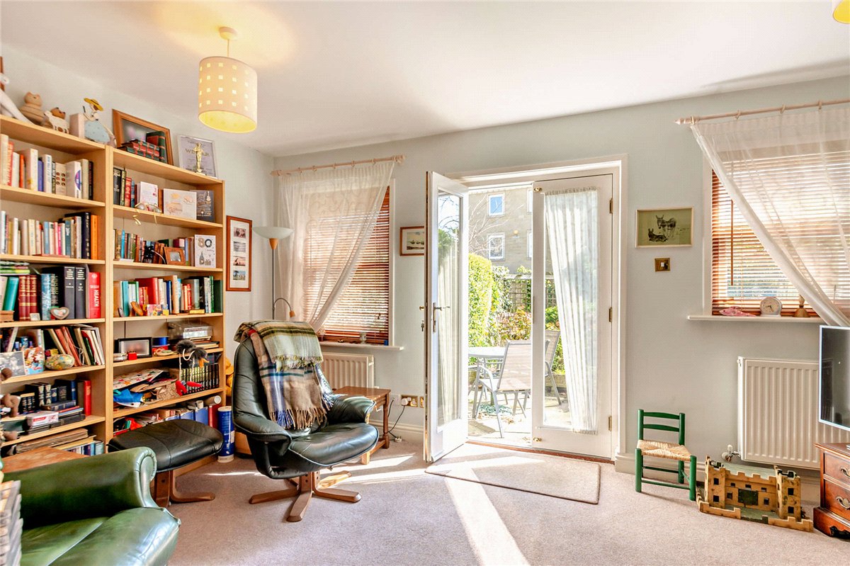 4 bedroom house, Queens Gate, Harrogate HG1 - Available