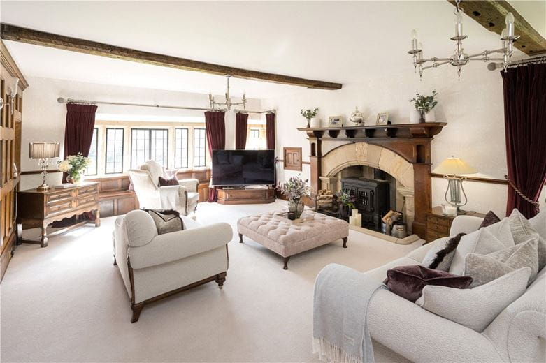 4 bedroom house, Manor House, Keeper Lane BD4 - Available