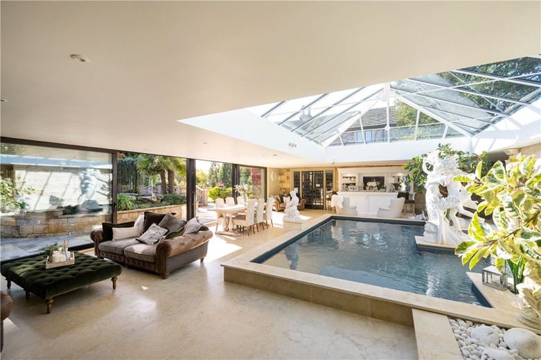 4 bedroom house, Keeper Lane, Tong BD4 - Available
