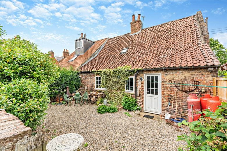 2 bedroom house, The Green, Nun Monkton YO26 - Sold