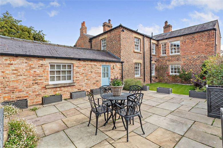 5 bedroom house, Church Street, Whixley YO26 - Available