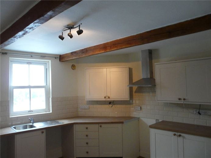 3 bedroom house, The Green, Kirklington DL8 - Available