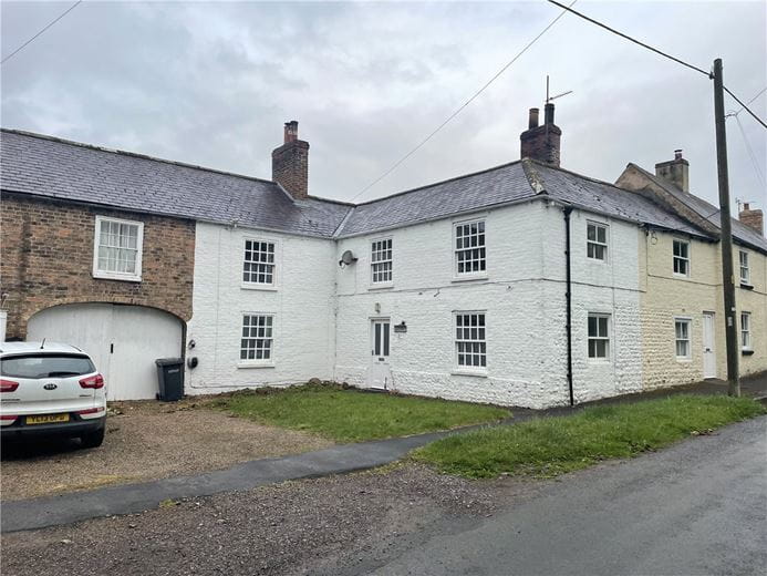 3 bedroom house, The Green, Kirklington DL8 - Available