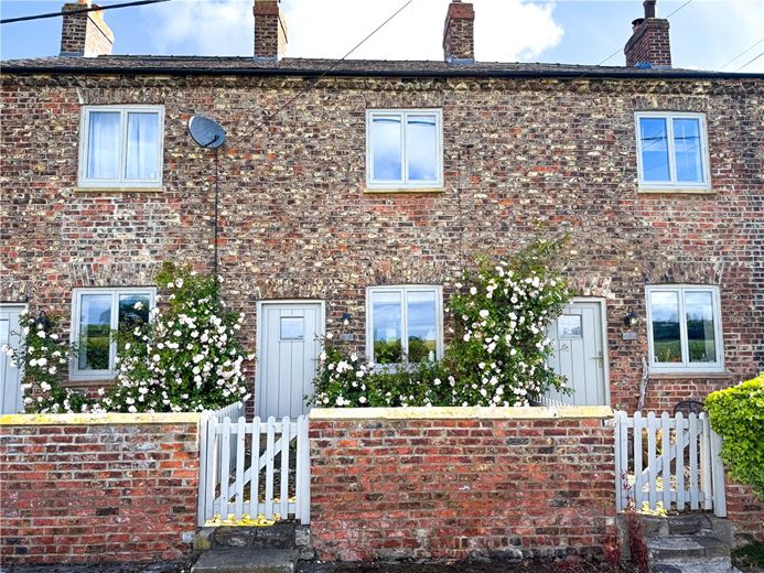 2 bedroom cottage, Kirk Hammerton, York YO26
