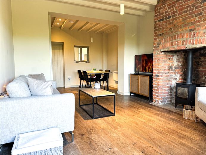 2 bedroom cottage, Kirk Hammerton, York YO26