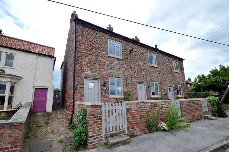 2 bedroom house, The Cottages, Kirk Hammerton YO26