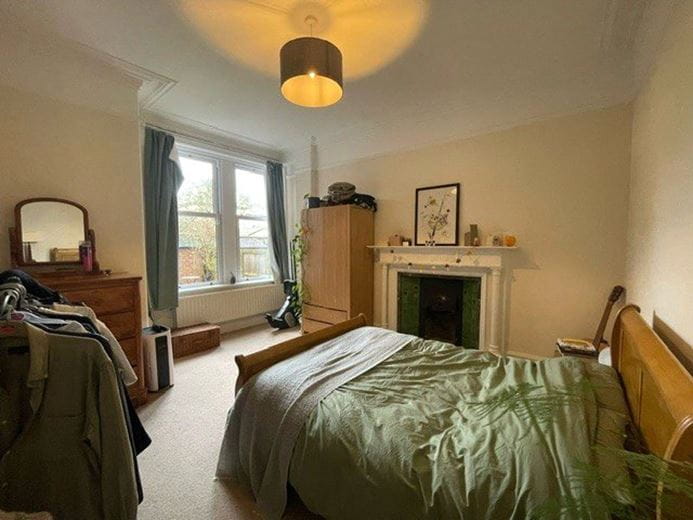 1 bedroom flat, Flat 1, 14 St Georges Road HG2