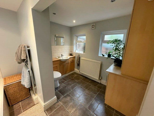 1 bedroom flat, Flat 1, 14 St Georges Road HG2