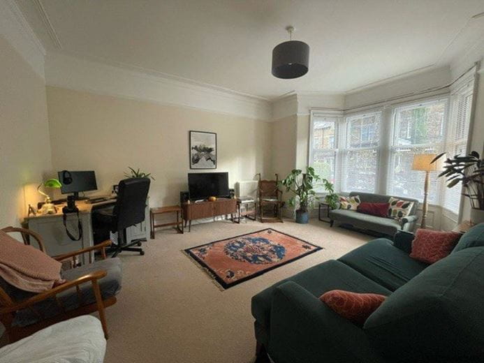 1 bedroom flat, Flat 1, 14 St Georges Road HG2
