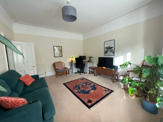 1 bedroom flat, Flat 1, 14 St Georges Road HG2