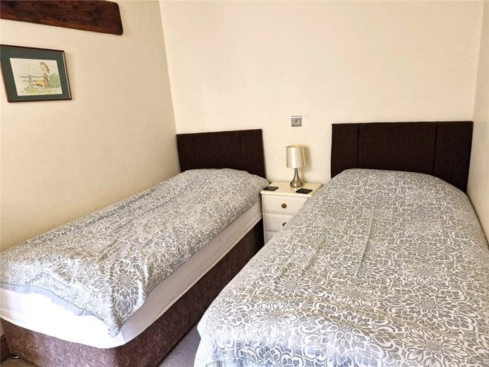 2 bedroom cottage, Thistle Hill, Knaresborough HG5