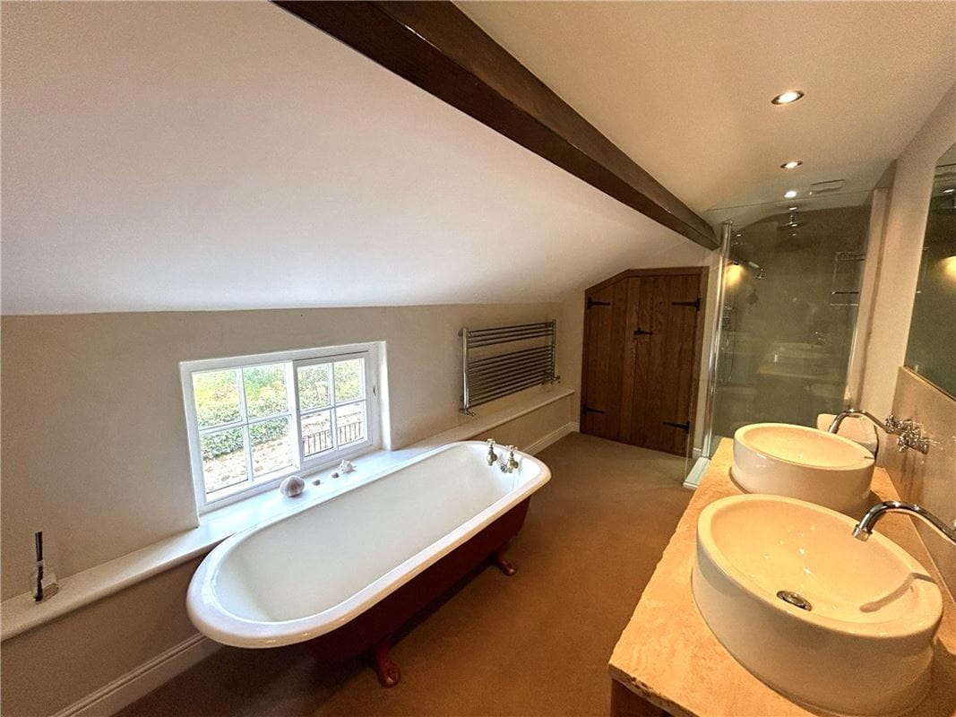 3 bedroom cottage, 15 Main Street, Wath HG4