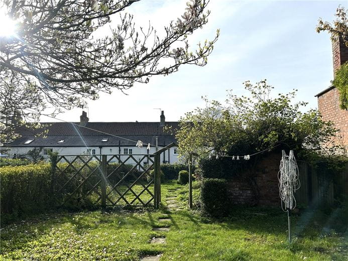 3 bedroom cottage, 15 Main Street, Wath HG4