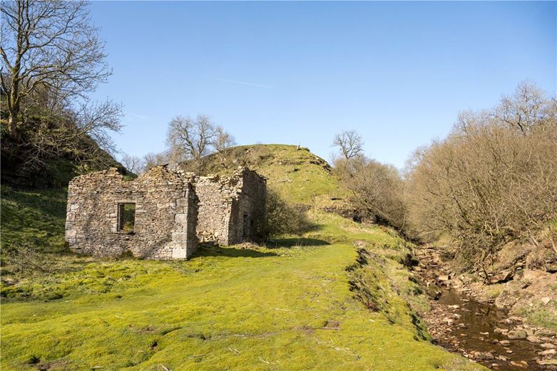  Farm, Hurst, Richmond DL11 - Available