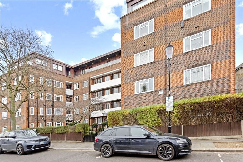 1 bedroom flat, Brewster Gardens, London W10 - Available