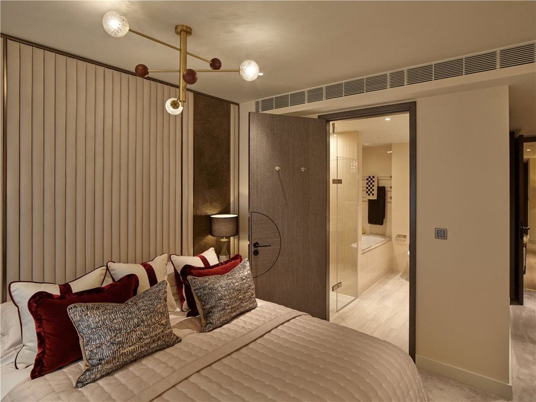 2 bedroom flat, Waterfront Drive, Chelsea Waterfront SW10 - Available