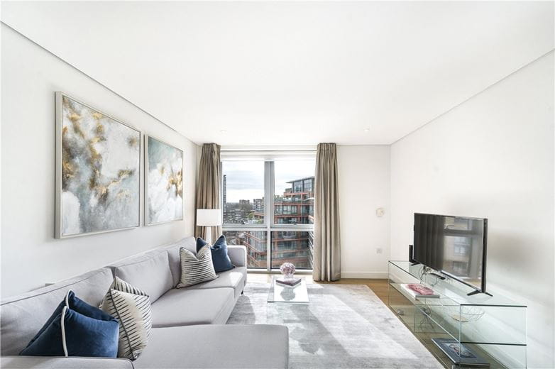 3 bedroom flat, Merchant Square East, London W2 - Available
