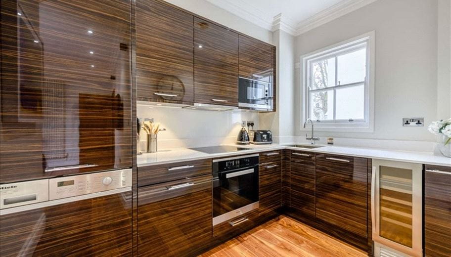 1 bedroom flat, Kensington Garden Square, Bayswater W2 - Available