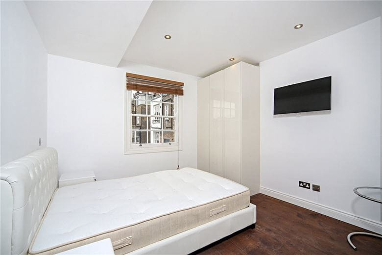 1 bedroom flat, Craven Road, London W2 - Available