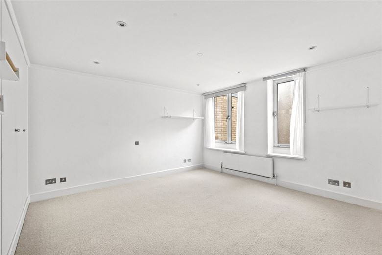 3 bedroom flat, Porchester Gate, Bayswater Road W2 - Available