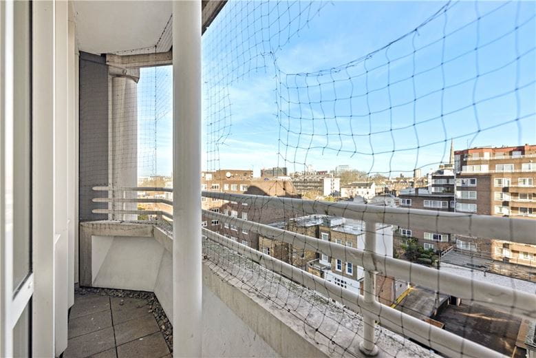 3 bedroom flat, Porchester Gate, Bayswater Road W2 - Available
