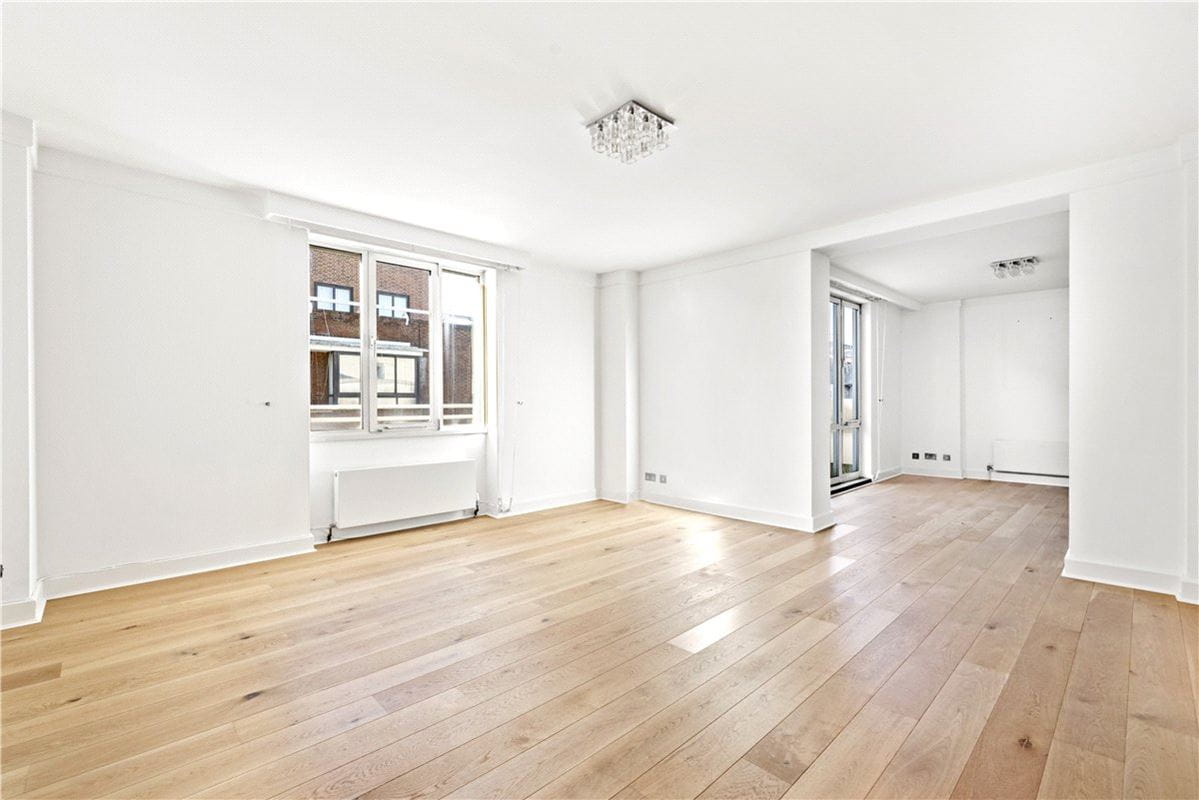 3 bedroom flat, Porchester Gate, Bayswater Road W2 - Available