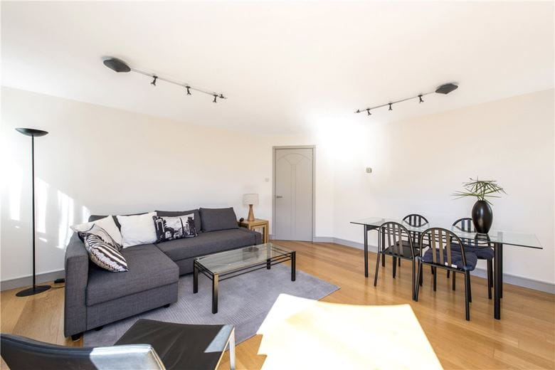 2 bedroom flat, Artesian Road, Bayswater W2