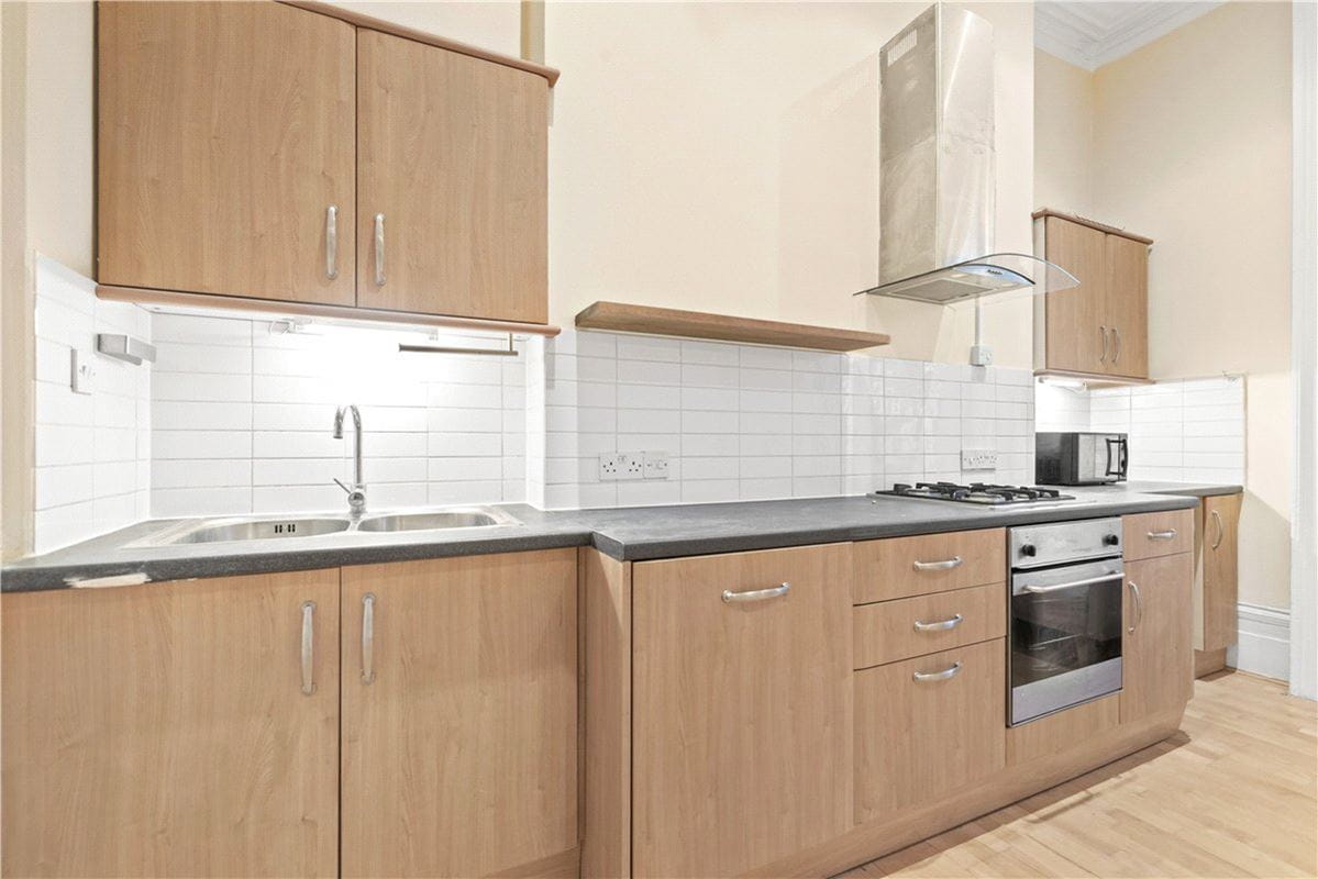 1 bedroom flat, Royal Crescent, Holland Park W11 - Available