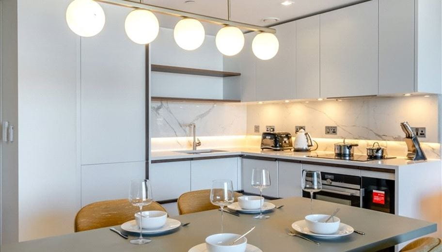 1 bedroom flat, Edgware Road, London W2 - Available