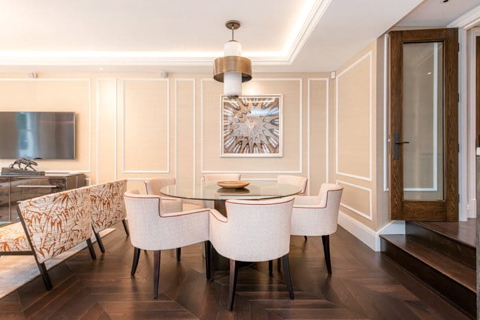 3 bedroom flat, Prince of Wales Terrace, London W8 - Available