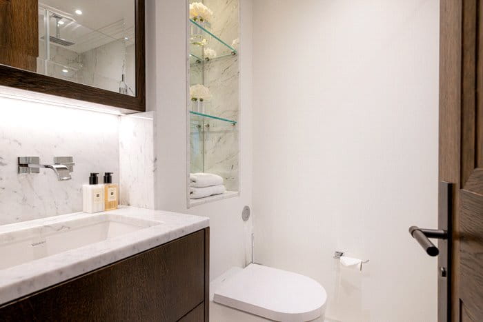 3 bedroom flat, Prince of Wales Terrace, London W8 - Available