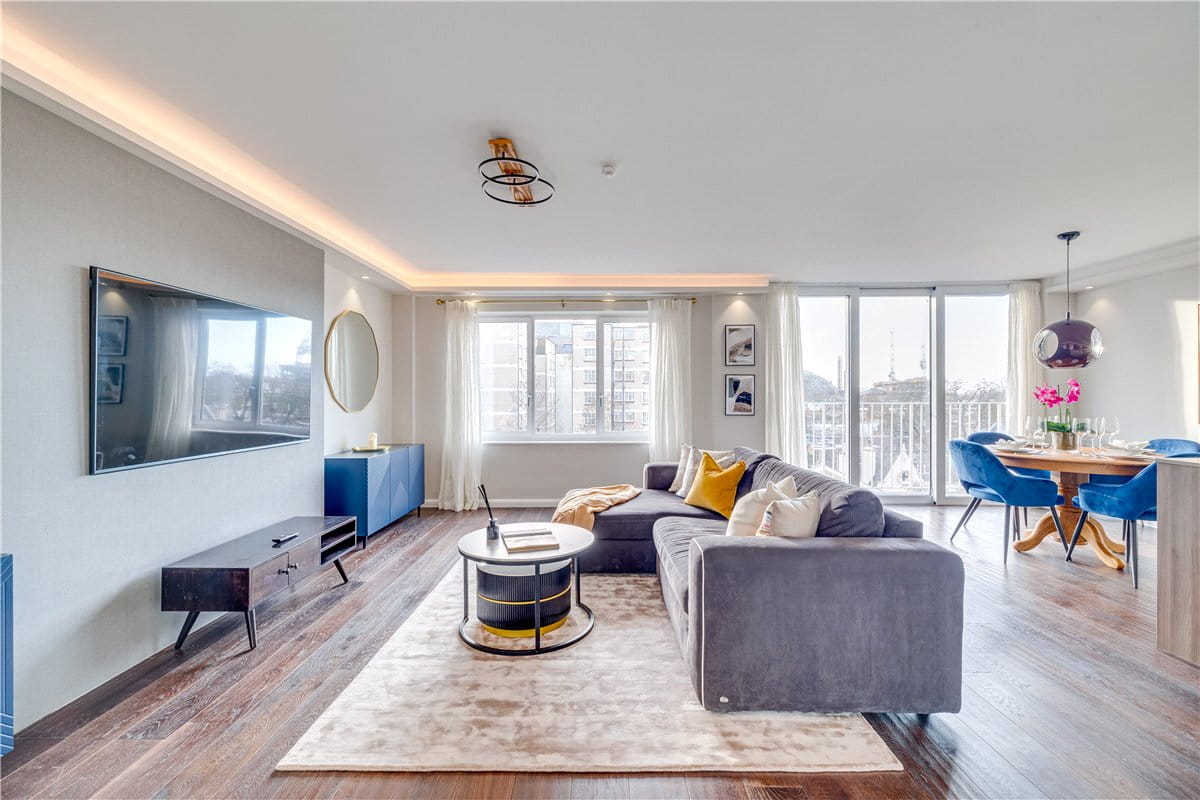 Flat to rent in London, St. Mary Abbots Terrace, W14 South Kensington