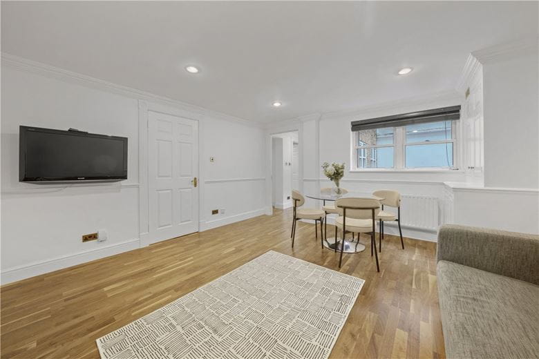 1 bedroom flat, Manson Place, South Kensington SW7 - Available