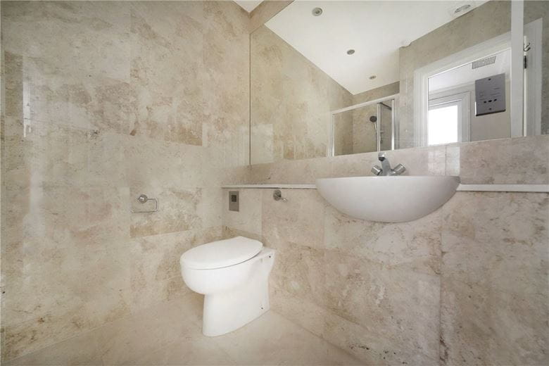 3 bedroom flat, Queens Gate, South Kensington SW7 - Available