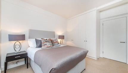 2 bedroom flat, Pelham Court, 145 Fulham Road SW3 - Available