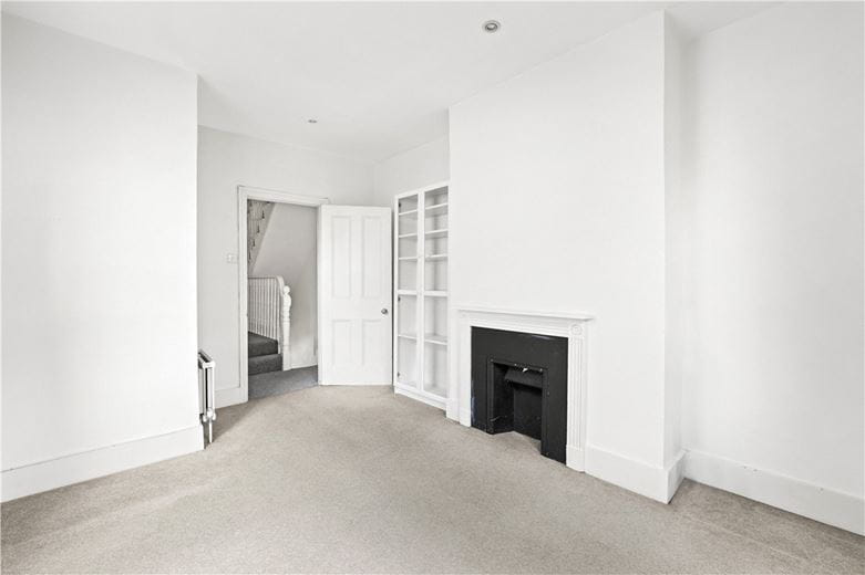 4 bedroom house, Donne Place, Chelsea SW3 - Available