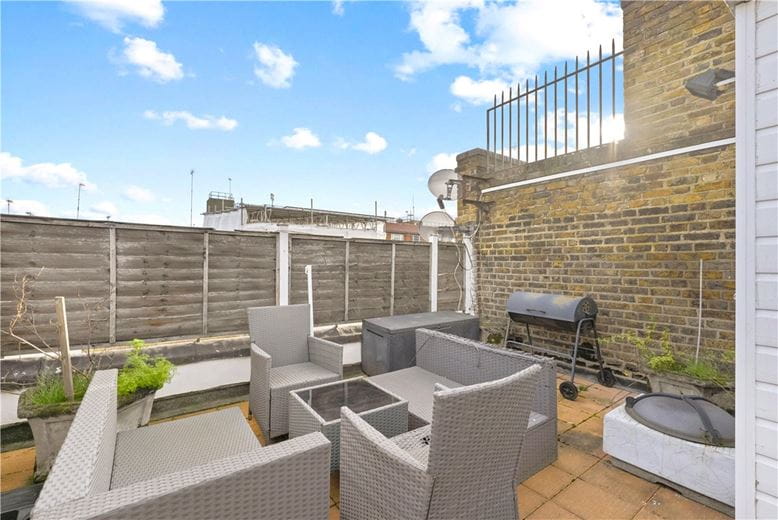 4 bedroom house, Donne Place, Chelsea SW3 - Available
