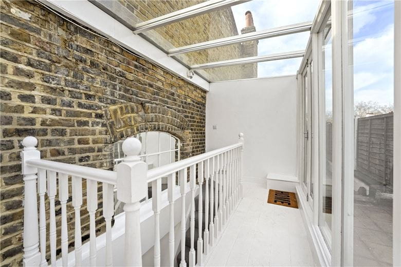 4 bedroom house, Donne Place, Chelsea SW3 - Available