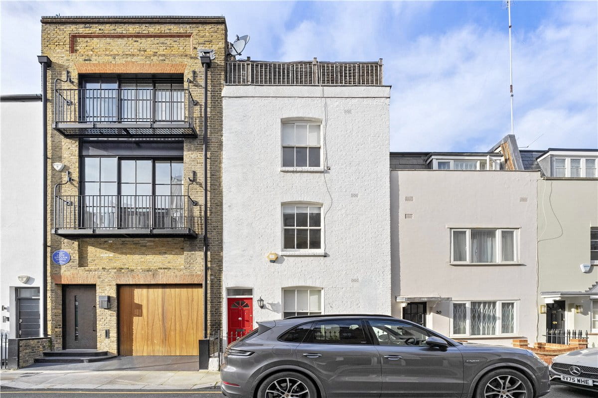 4 bedroom house, Donne Place, Chelsea SW3 - Available