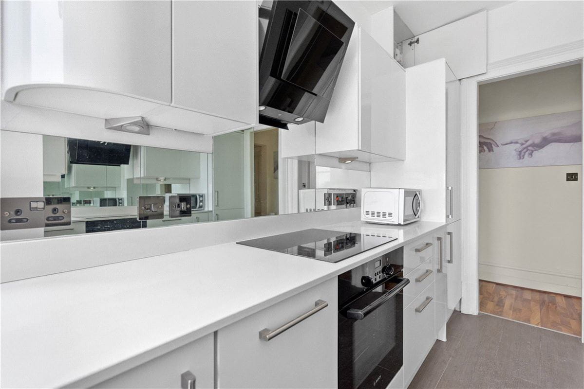 1 bedroom flat, Park Mansions, Knightsbridge SW1X - Available