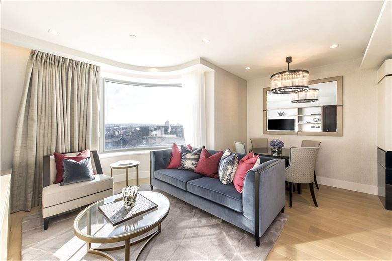 1 bedroom flat, Tower 1, Block C,, The Corniche SE1
