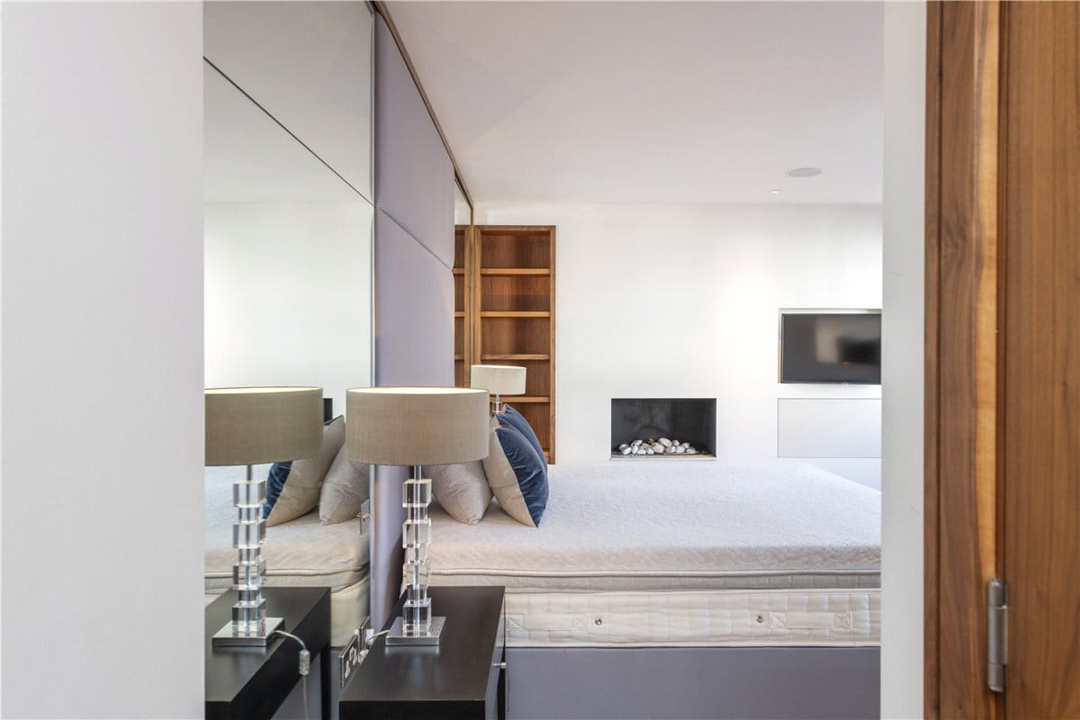 3 bedroom house, Wilton Row, Knightsbridge SW1X - Available