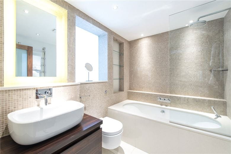 3 bedroom house, Wilton Row, Knightsbridge SW1X - Available