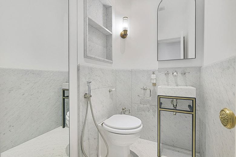 3 bedroom flat, Pont Street, Knightsbridge SW1X - Available