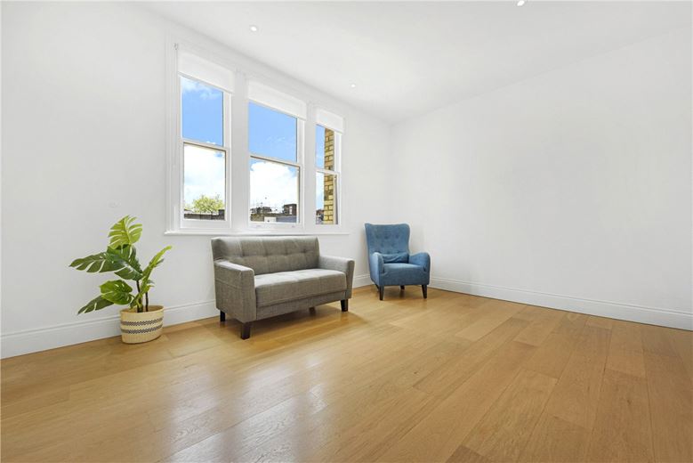  bedroom flat, Egerton Gardens Mews, Knightsbridge SW3 - Available