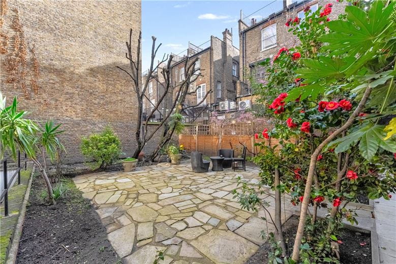 1 bedroom flat, Mallord Street, Chelsea SW3 - Available