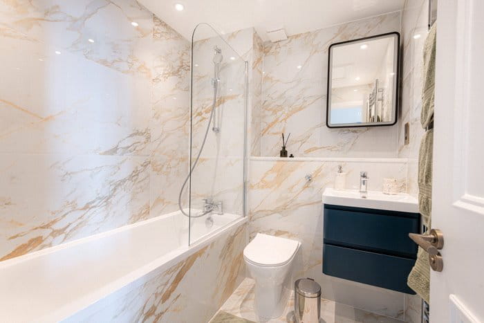 2 bedroom flat, Lexham Gardens, Kensington W8 - Available